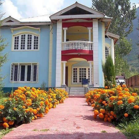 Asif Guest House Сринагар Экстерьер фото